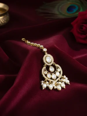 ankkshmi polki maangtikka Saanj Moissanite Polki Pearl Chandbali Maang Tikka