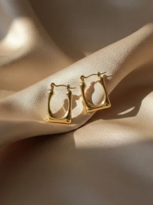 Rectangle Shaped Anti-Tarnish Hoop Earrings Rectangle Shaped Anti-Tarnish Hoop Earrings