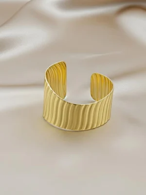 Ribbed Textured Wide Adjustable Cuff Kada