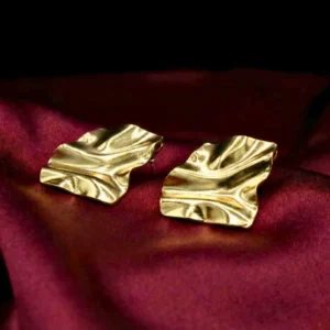 Wave Textured Medium Stud Earrings