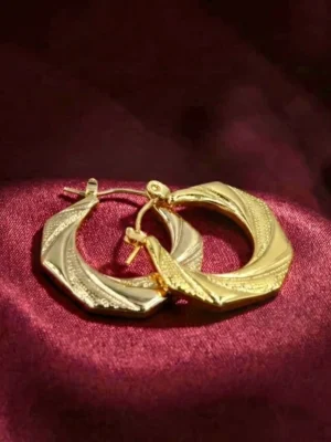 Classic Small Hoop Earrings Classic Small Anti Tarnish Hoop Earrings