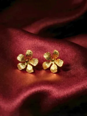 Flower Anti-Tarnish Stud Earrings